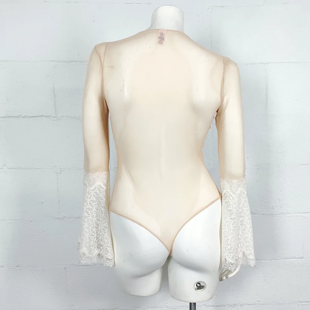 Victoria's Secret Lace Bodysuit in Cream - Picture 5 of 8